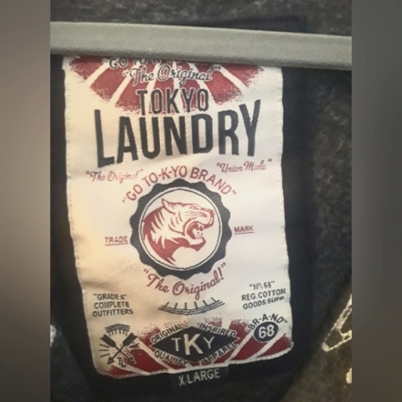 Tokyo Laundry Hoody - Picture 3 of 4